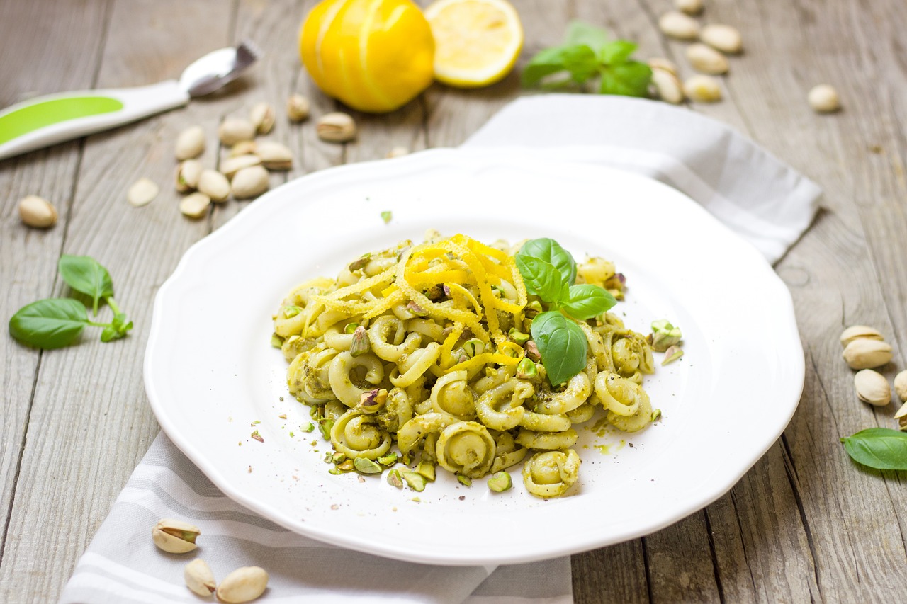 Przepis na makaron z pesto i olejkiem CBD